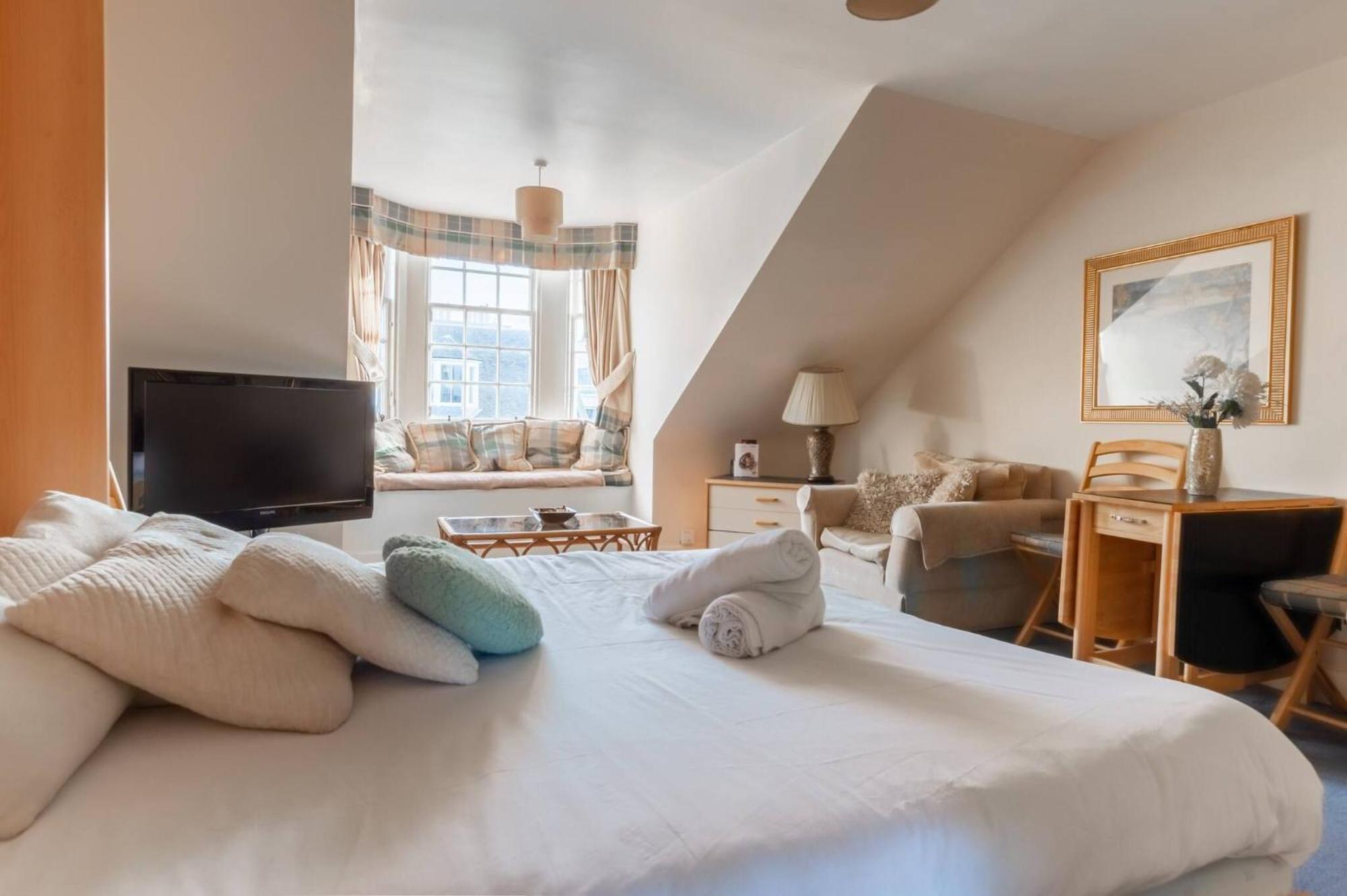Peaceful Retreat In Edinburghs Heart Appartement